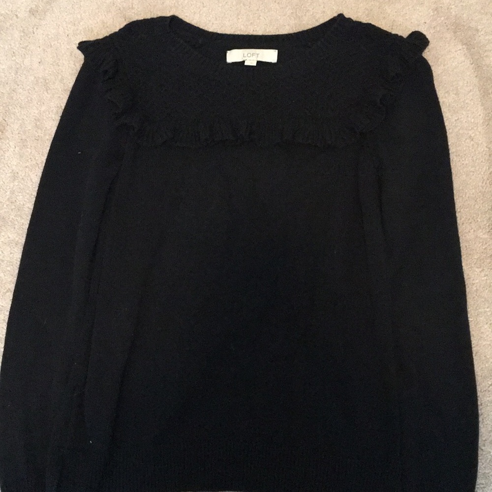 Sweater with ruffle